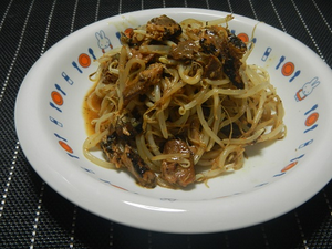 いわしの蒲焼でコクうま♪もやし炒め
