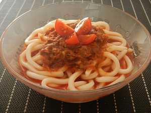 カツオ節が具に出汁に♪冷やしぶっかけトマトカツオうどん☆