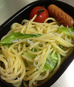 シラスとキャベツのレモンパスタ弁当